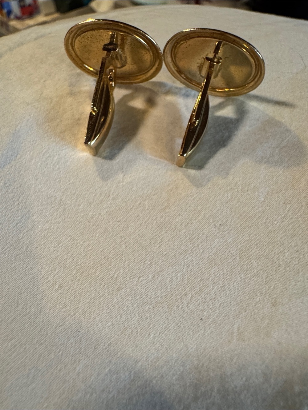 Wells Fargo Black and Gold Carriage Round Cufflinks (PAT number on clip) - Picture 3 of 4